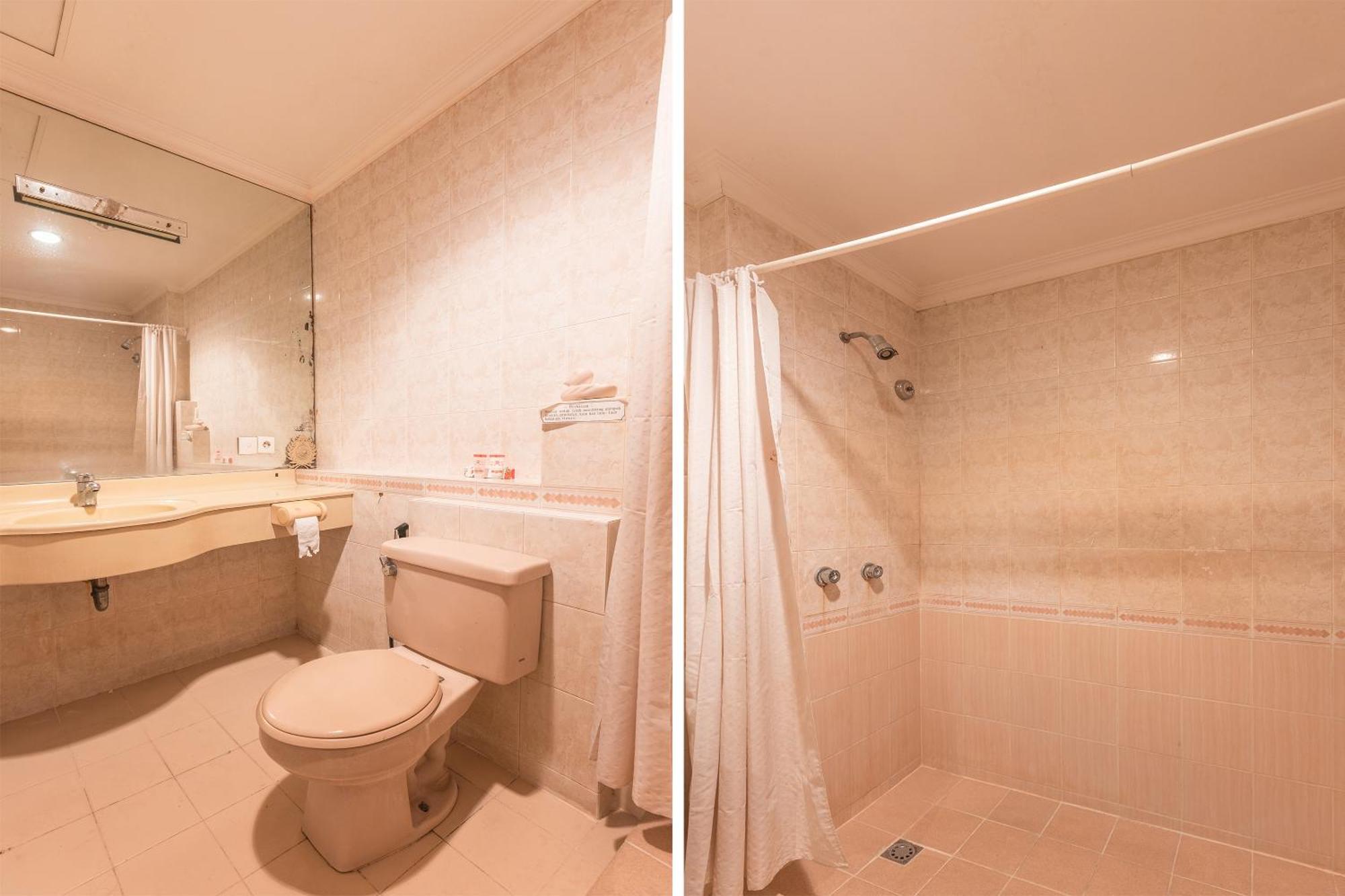 Oyo 671 Hotel Capitol Jakarta Bagian luar foto